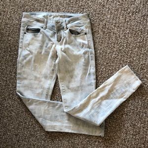 Acid wash skinny jeans